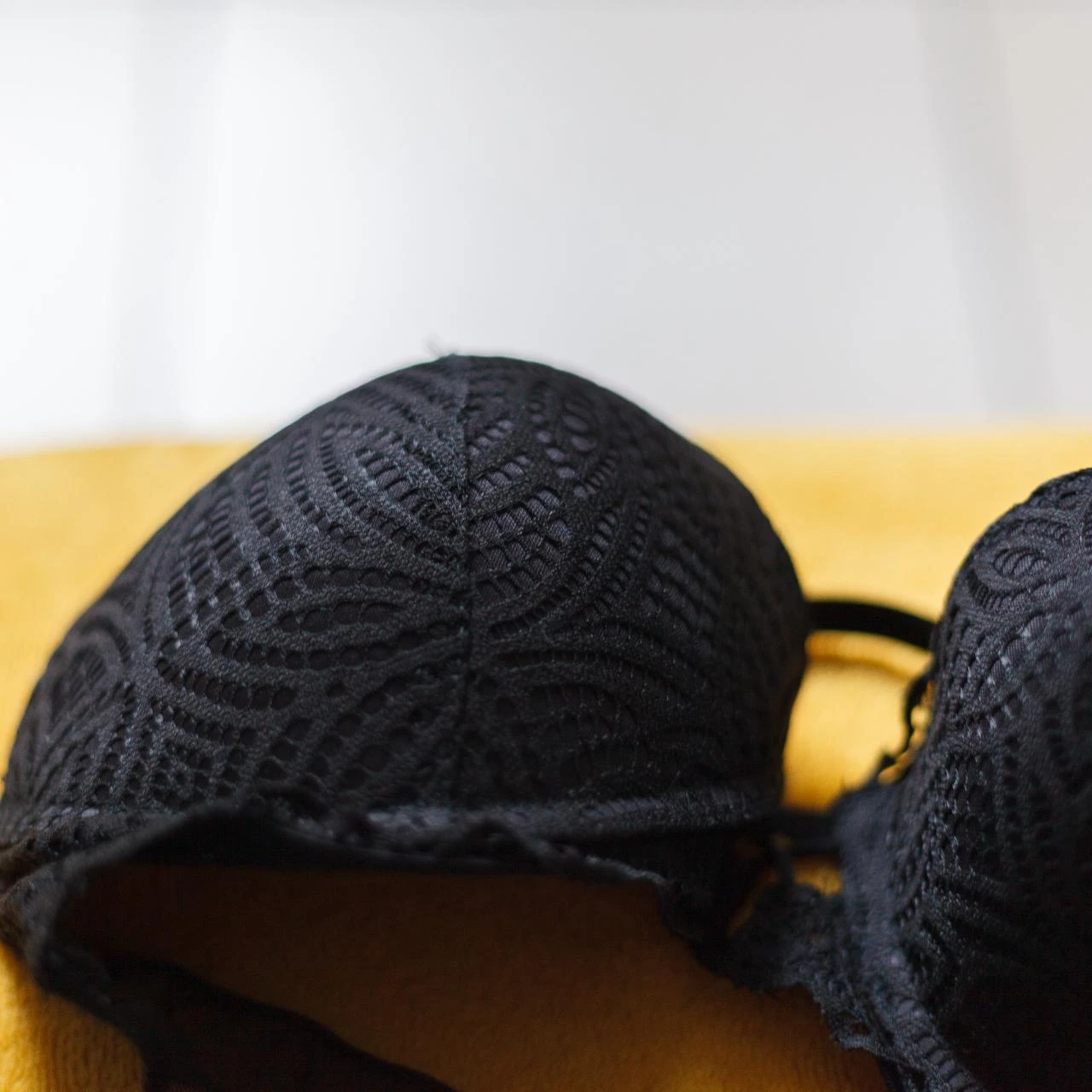 🔥 Glamour obscuro: Conjunto de lingerie push-up de renda preto 95B & XS – photo 4